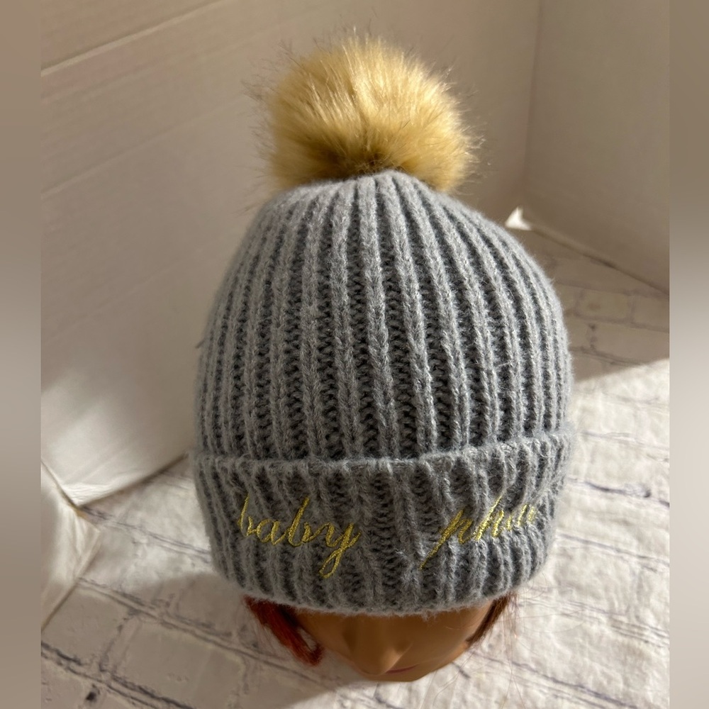 BABY PHAT GREY KNIT BEANIE WITH FAUX FUR POMPOM WOMEN’S ONE SIZE FITS MOST